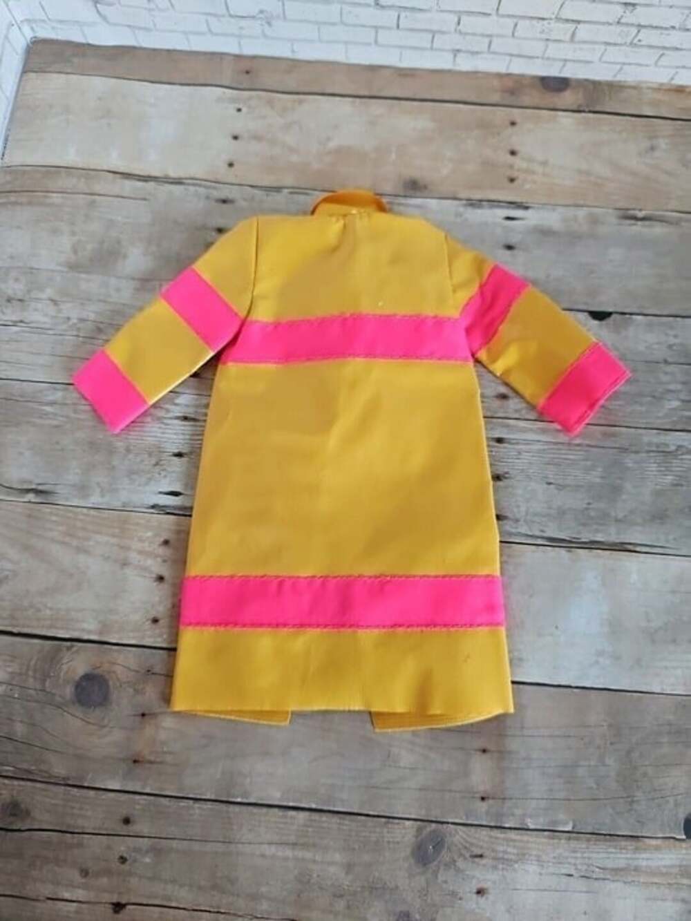 Vintage Barbie Caring Careers Firefighter Jacket Yellow Pink Doll Clothes Mattel - Picture 4 of 4